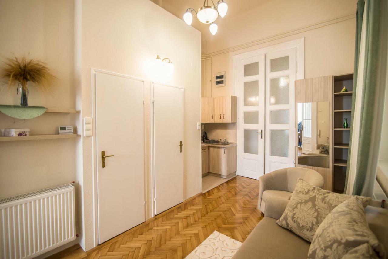 Suzy Apartman Eger Eksteriør bilde