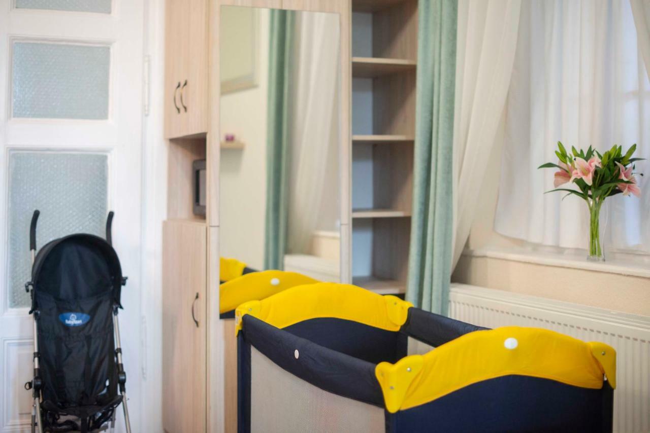 Suzy Apartman Eger Eksteriør bilde